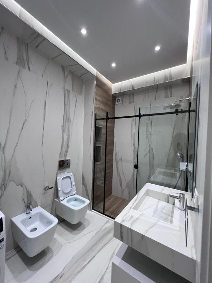 Hera Tirana Suite Deluxe Экстерьер фото